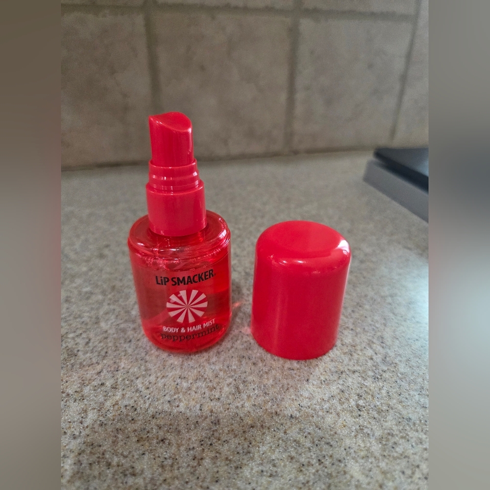 New Lip Smacker Peppermint Holiday Body & Hair Mist Holiday Deliciousness: Enjoy - Picture 4 of 6